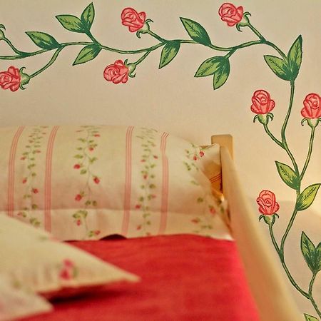 Case Di Fiori Fontane Bianche Luaran gambar