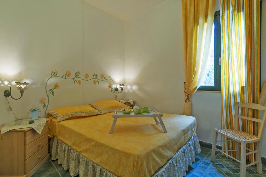 Case Di Fiori Fontane Bianche Luaran gambar