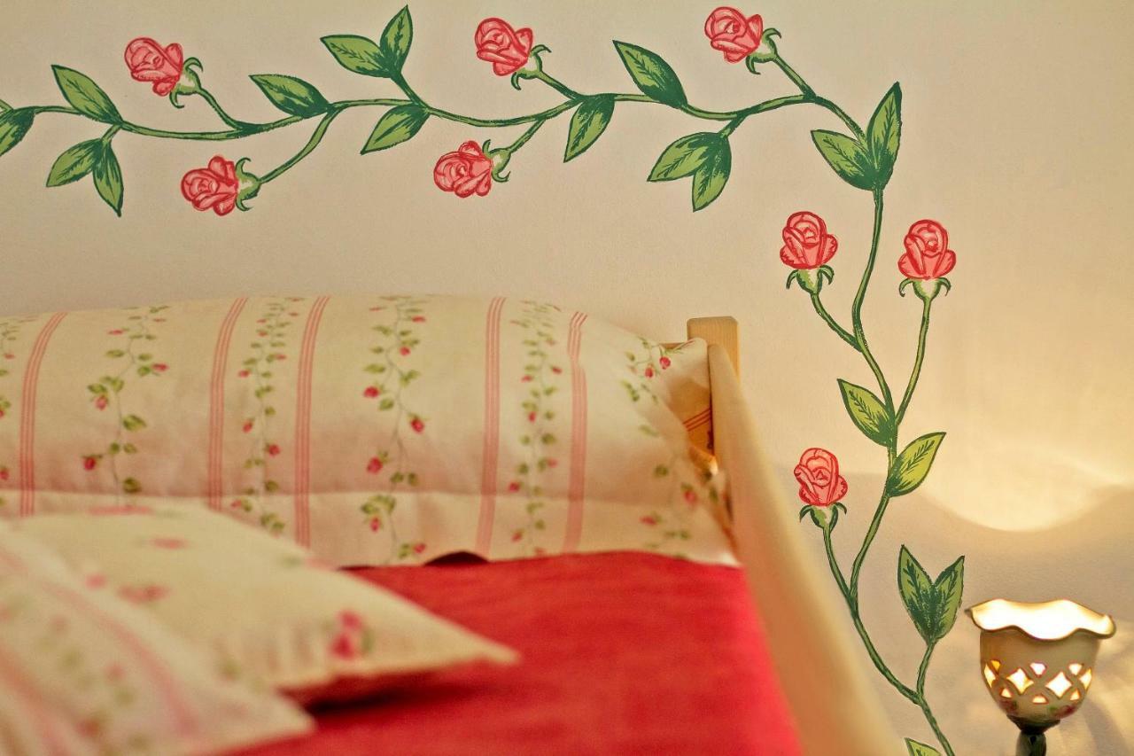 Case Di Fiori Fontane Bianche Luaran gambar