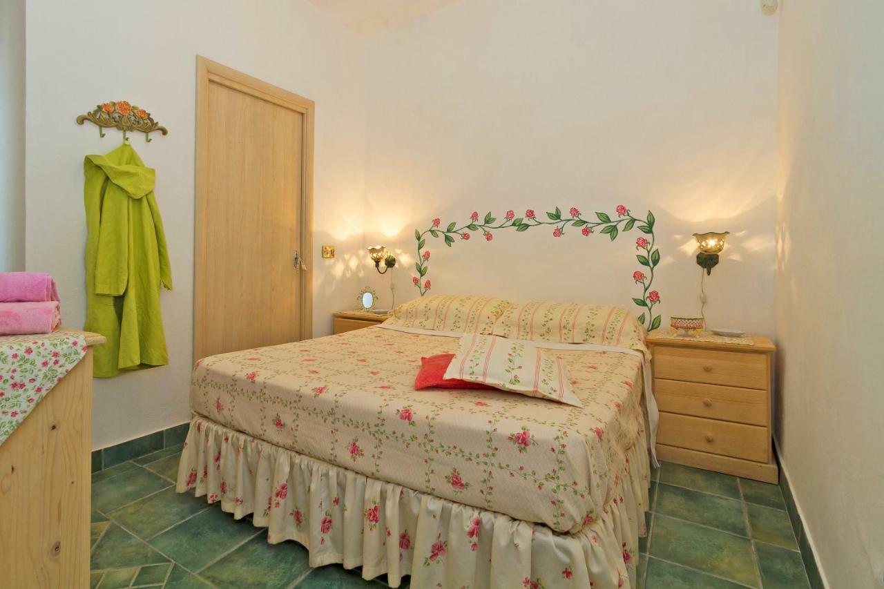Case Di Fiori Fontane Bianche Luaran gambar